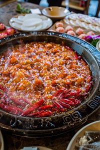 火鍋底料生產(chǎn)廠家，不同火鍋不同的鍋