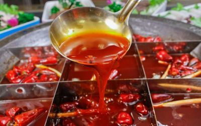 火鍋紅油加工廠，我們都會(huì)吃的這道菜竟然有毒