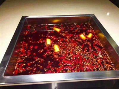 一次性紅油加工，技巧講究好的火鍋吃法