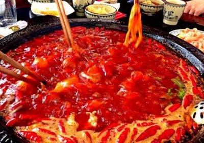 重慶火鍋底料廠家可以生產(chǎn)串串香底料嗎