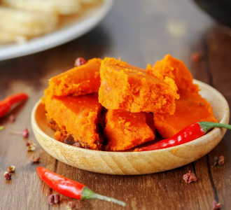 如何挑選最佳重慶火鍋底料？正宗風(fēng)味鑒別秘籍大公開！