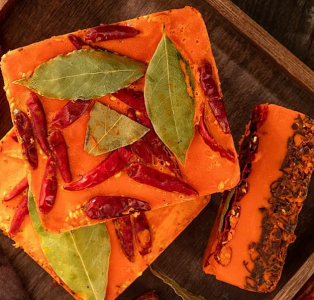 正宗重慶火鍋底料，權(quán)威廠家何處尋？關(guān)鍵標(biāo)準(zhǔn)揭秘！