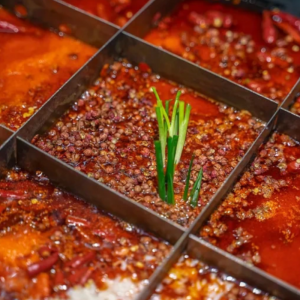 如何確保火鍋底料風(fēng)味地道且口感醇厚？